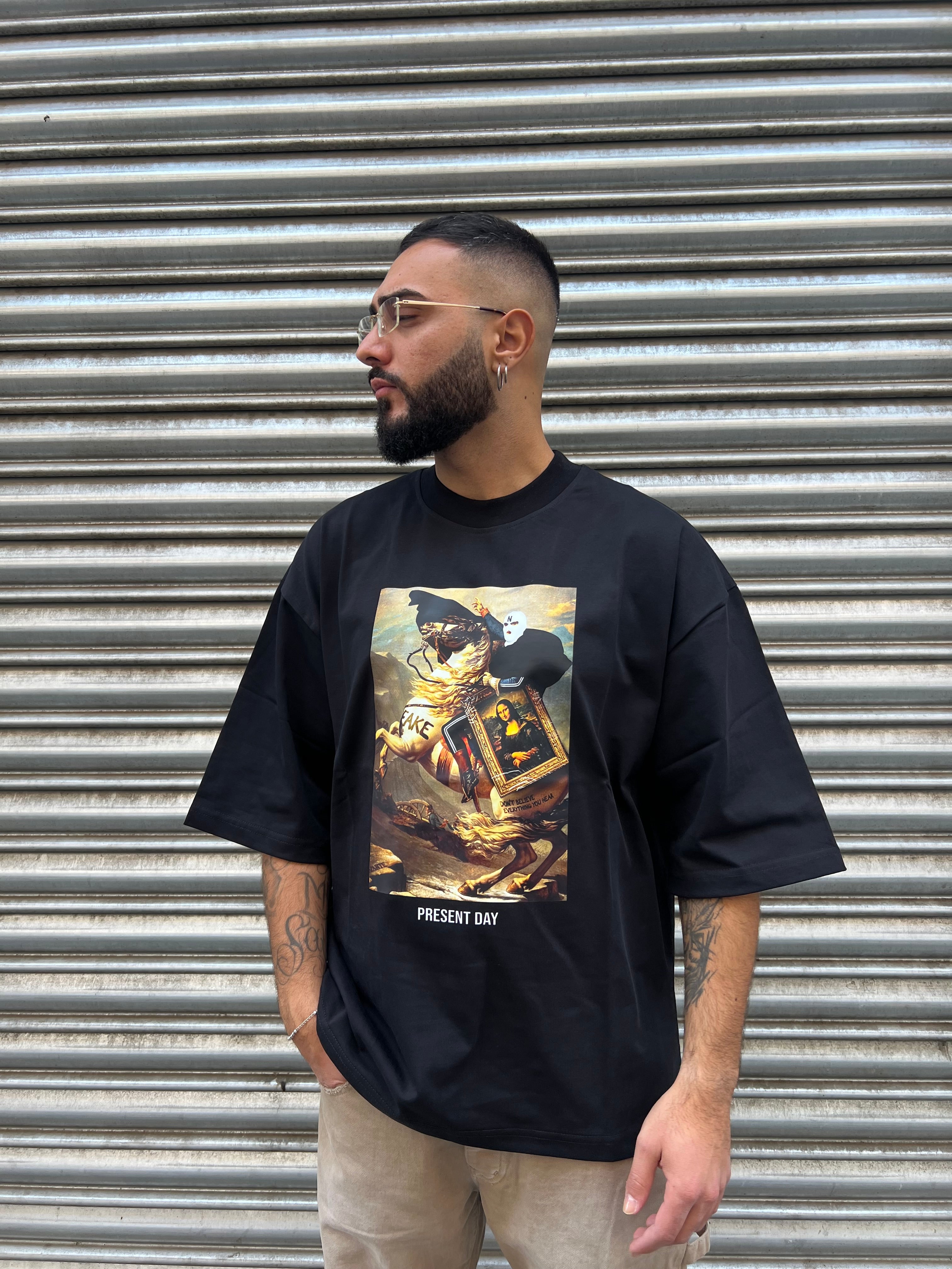 T-SHIRT FAKE