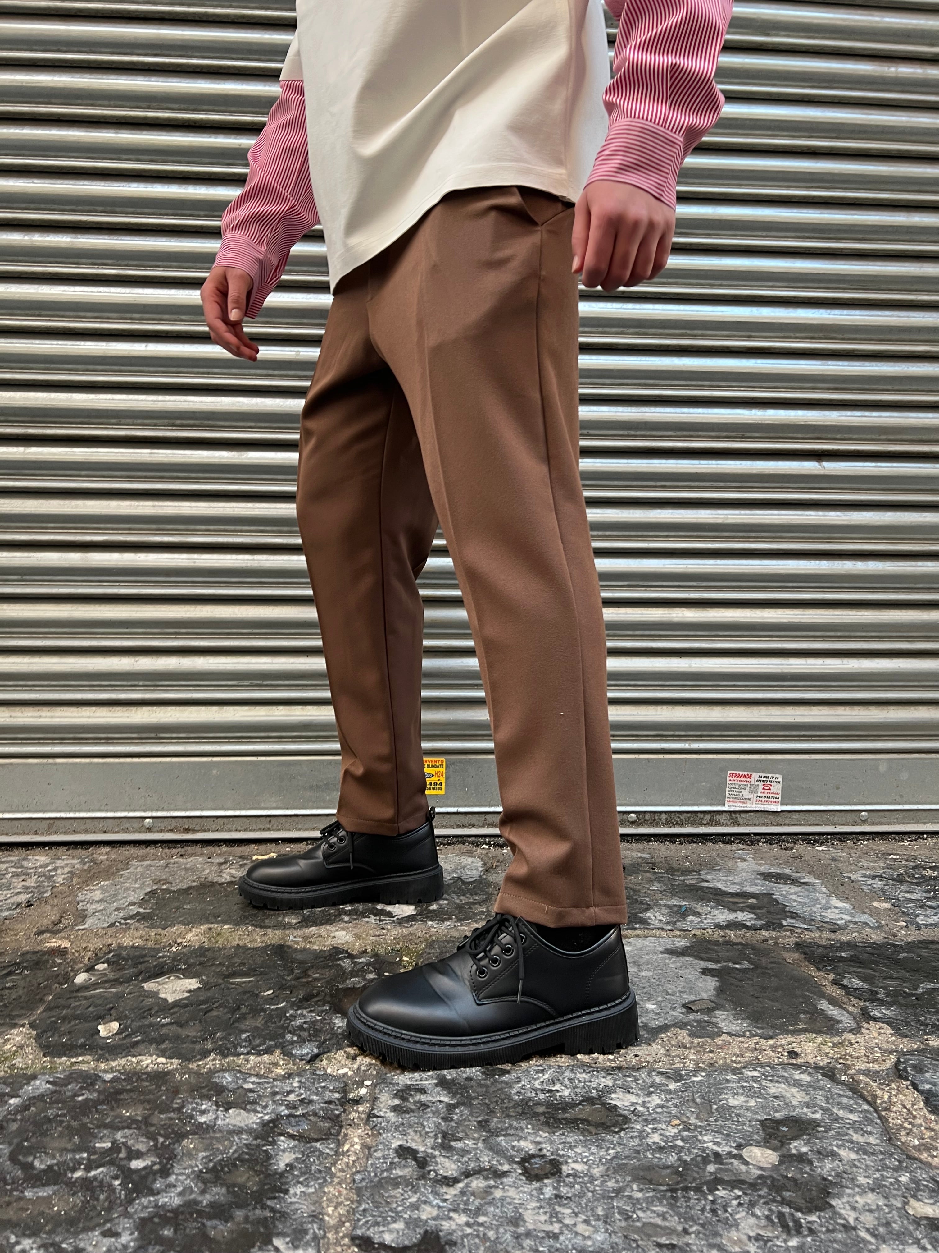 CHINOS MANO-LANA MARRONE